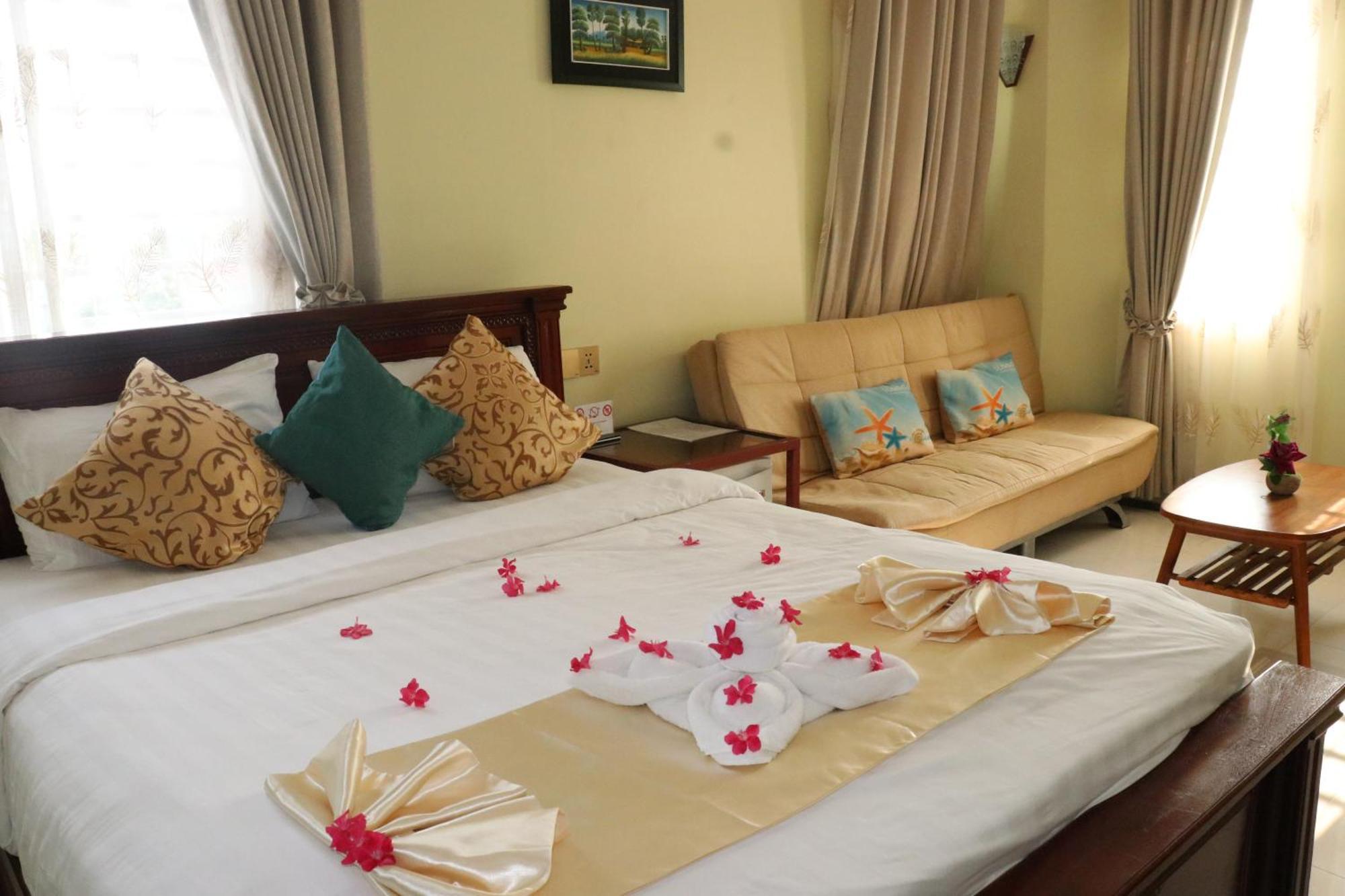 Ahha Boutique Kampot Hotel Buitenkant foto