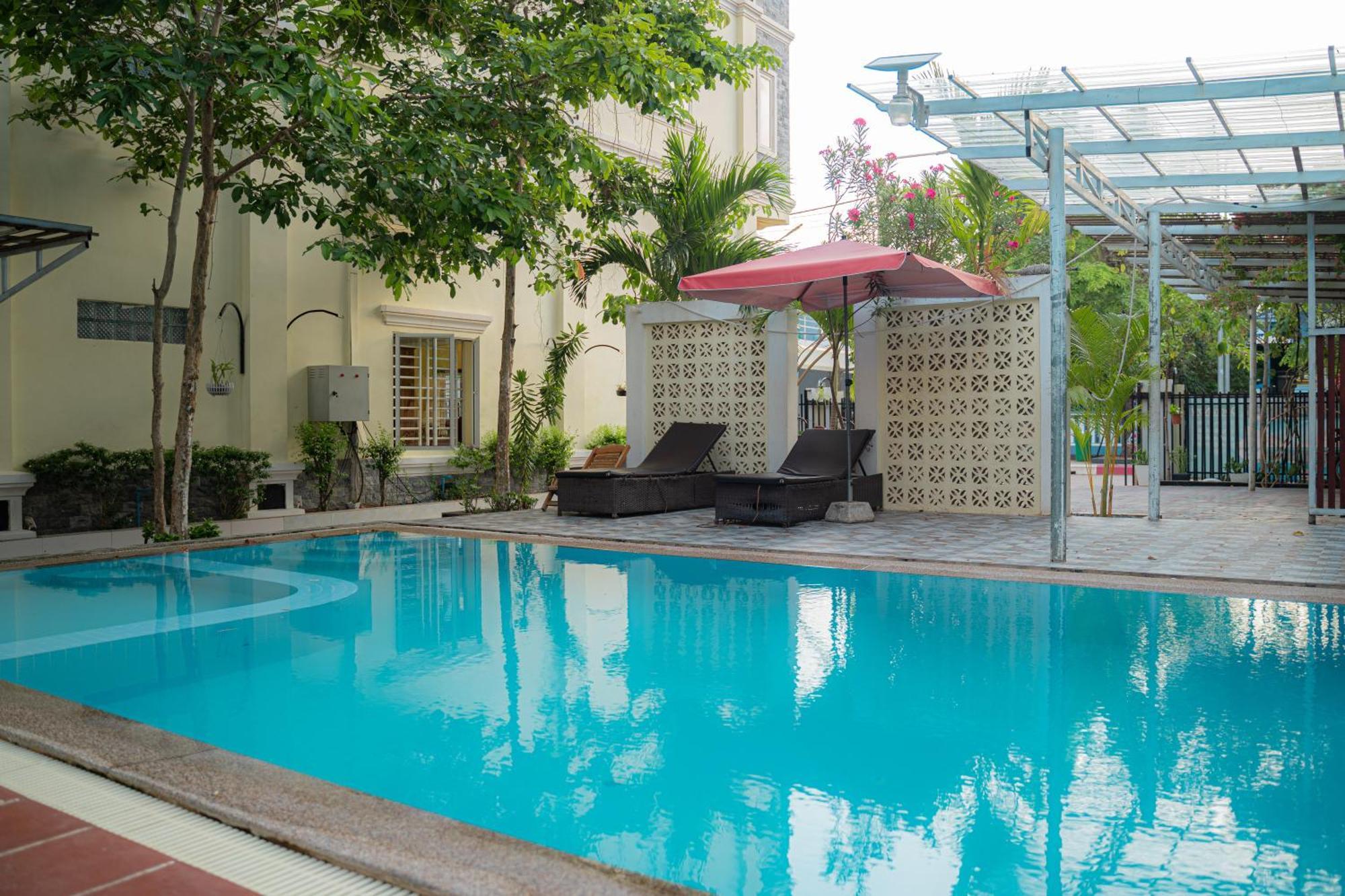 Ahha Boutique Kampot Hotel Buitenkant foto