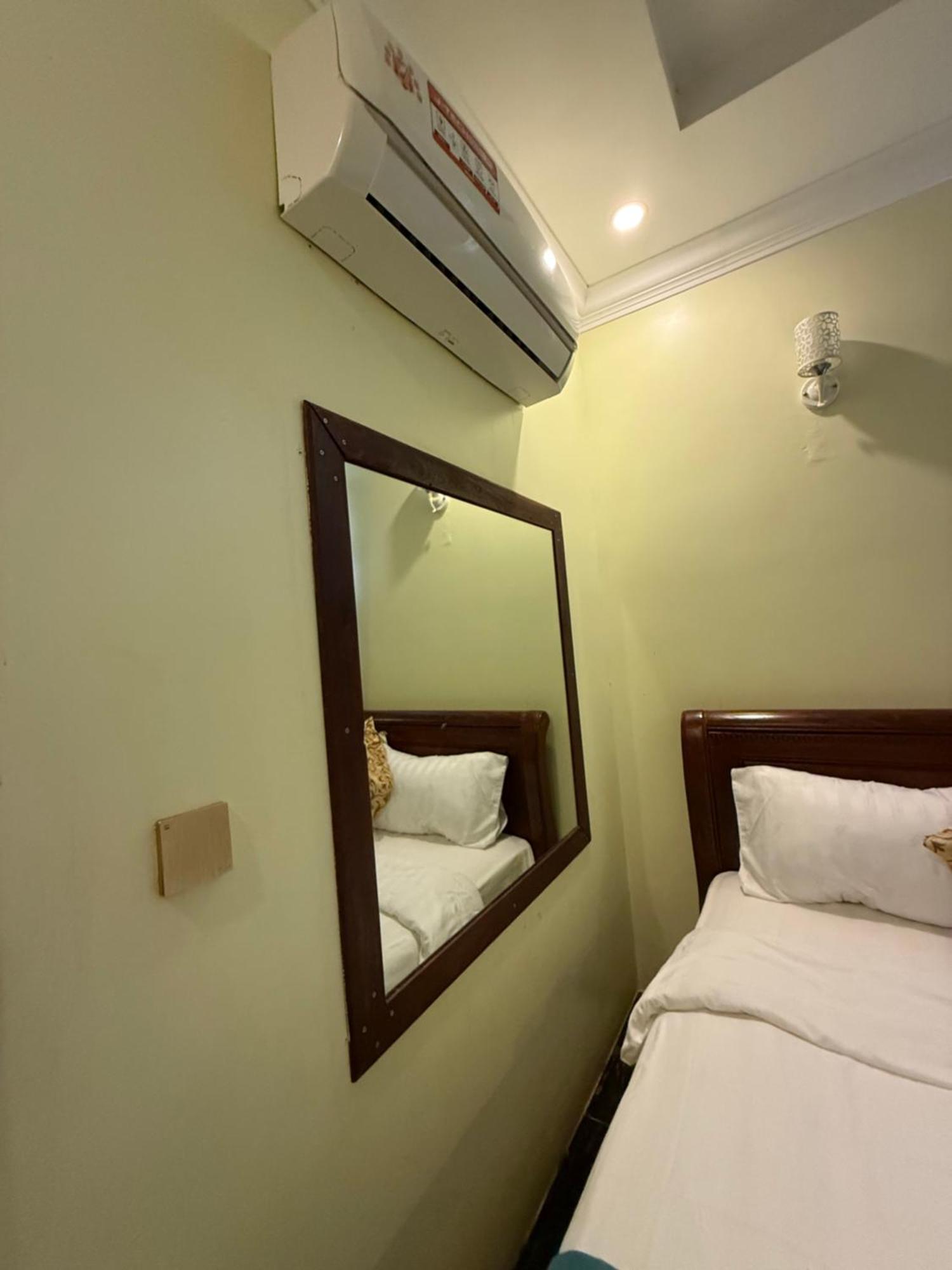 Ahha Boutique Kampot Hotel Buitenkant foto