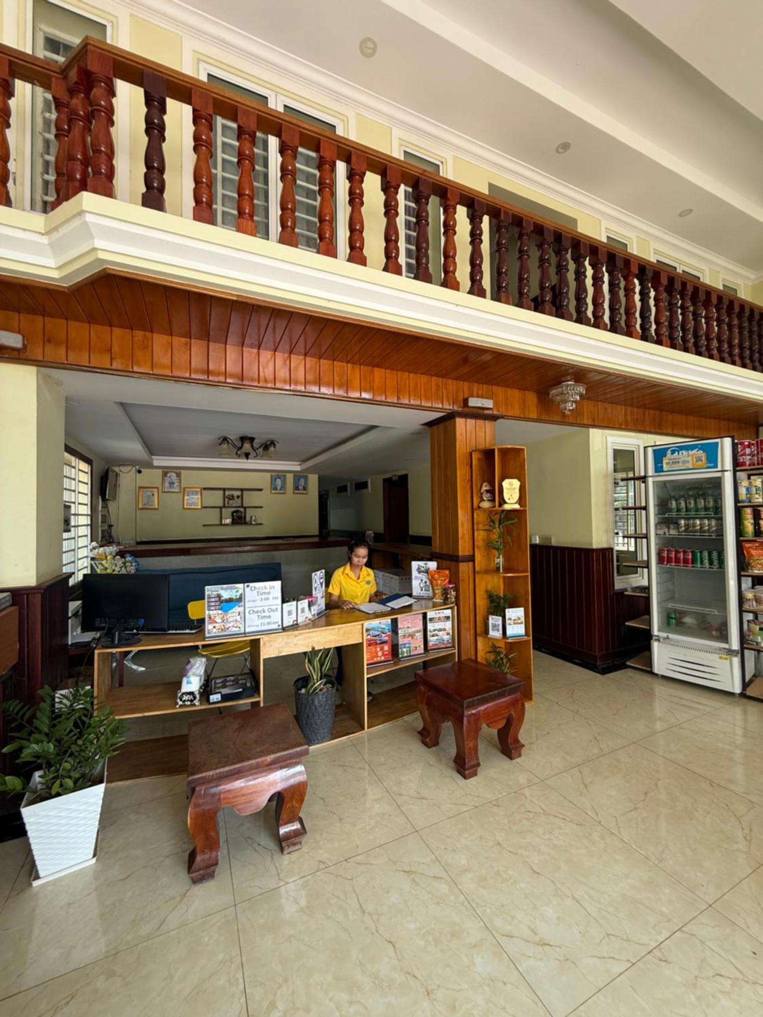 Ahha Boutique Kampot Hotel Buitenkant foto